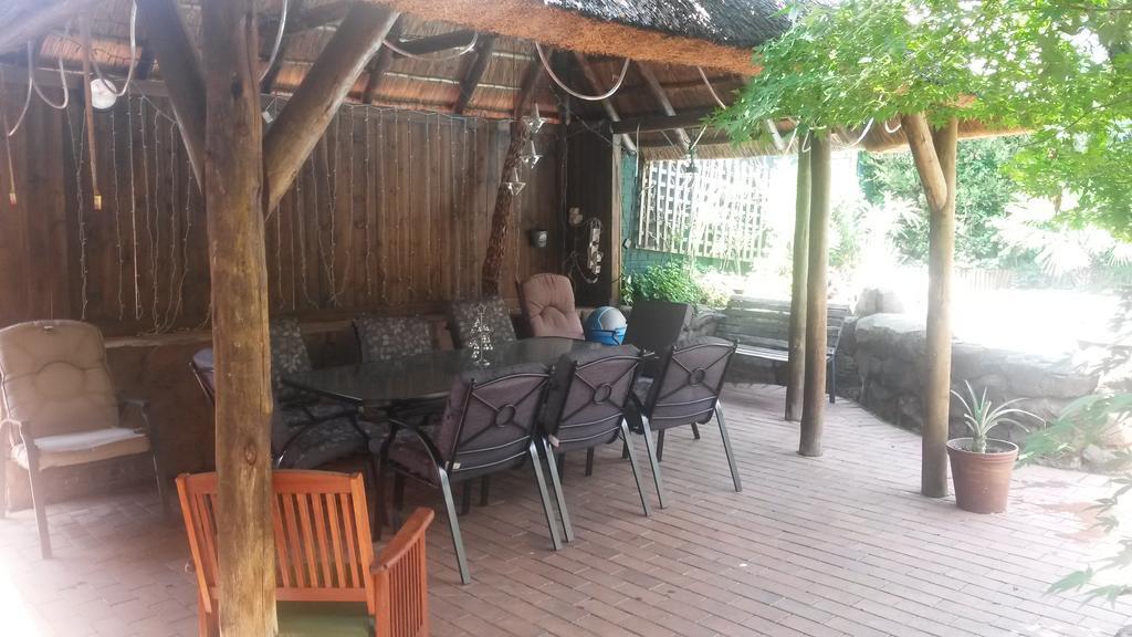 The Birches Backpacker Lodge Randburg Exterior foto